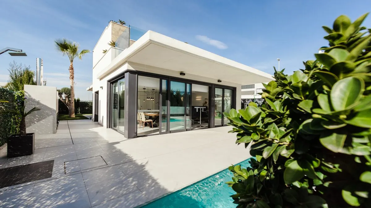 Maison contemporaine, bien immobilier pouvant servir de garantie à un prêt